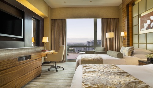 Deluxe Room, 2 Twin Beds, City View