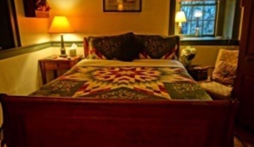 Premium Double Room, Ensuite (Grandpa's Room)