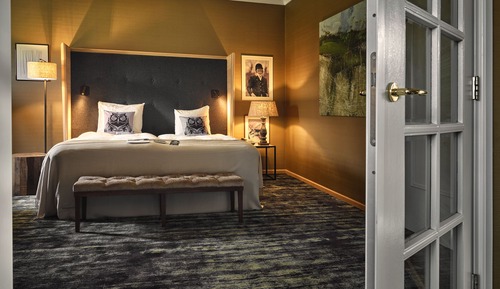 Deluxe Royal Suite