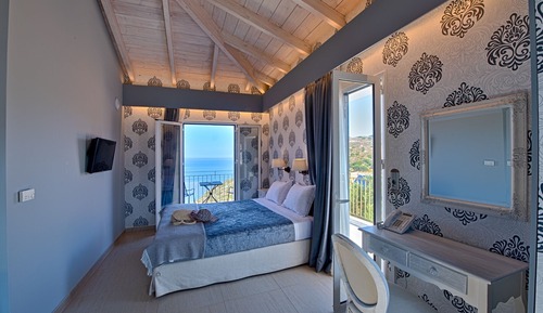 Exclusive Suite, 1 Queen Bed, Sea View, Corner