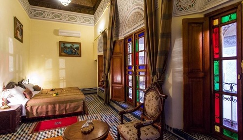 Deluxe Suite, Private Bathroom (Ambar)