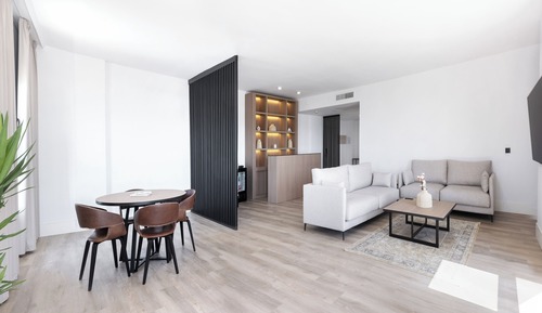 Suite (master)