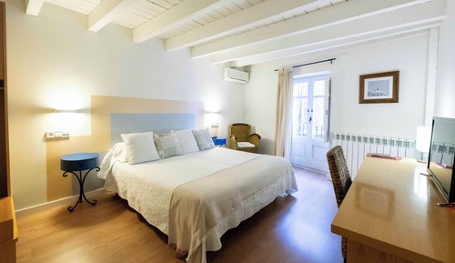 Double or Twin Room (Single Occupancy)