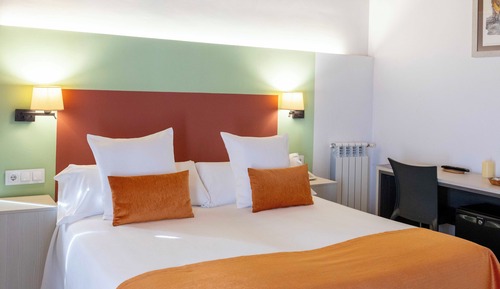 Double or Twin Room, Fireplace (Single Occupancy)