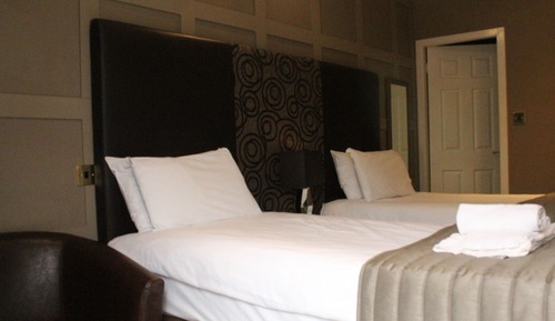 Twin Room, Ensuite (Bath/Shower)