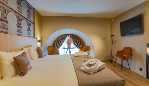 Executive Room