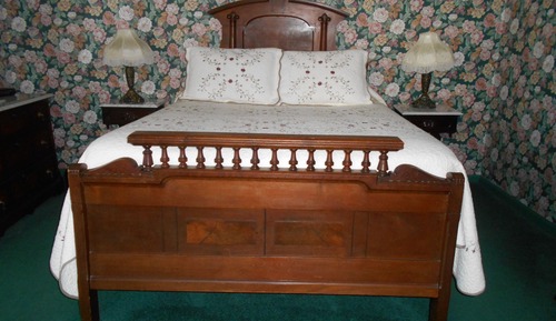 Room, 1 Queen Bed (Victorian)