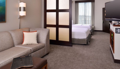 Room, 2 Queen Beds, Accessible, Bathtub
