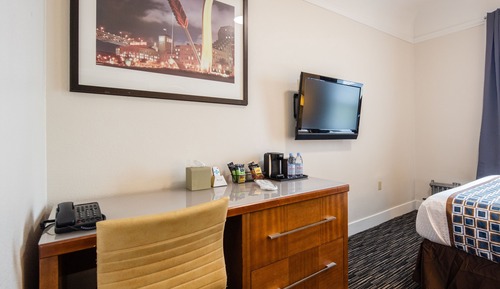 Twin Bed - Shared Bathroom