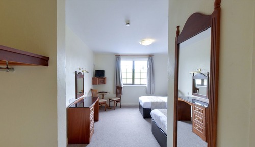Classic Twin Room