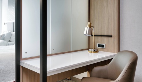 Suite, 1 King Bed with Sofa bed (Mobility/Hearing Access, Roll-In Shwr)