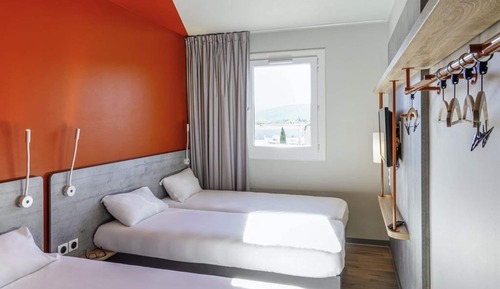Standard Room, 3 Twin Beds (Triple room)