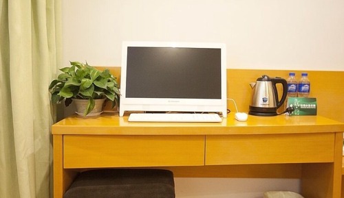 Business King Room