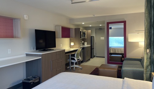 1 King Bed Studio Suite NonSmoking
