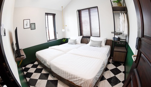 Standard Twin Room