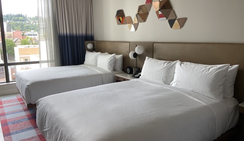 Room, 2 Queen Beds (West Hills View)