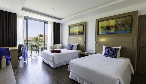 Family Double Room (Main Building Connecting Door)