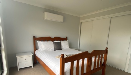 Holiday Home, Pets Not Allowed