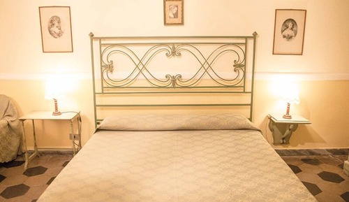 Double or Twin Room with Extra Bed (Zia Elena)