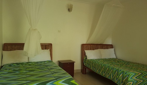Double or Twin Room (3)