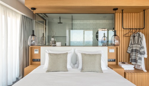 Presidential Studio Suite, Hot Tub, Sea View (Ensis D1)