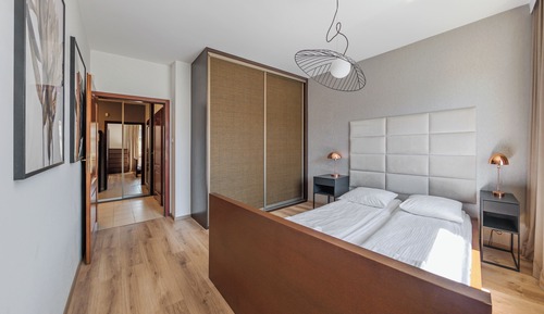 Apartment (49B/8)