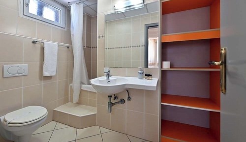 Basic Twin Room