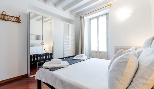 Premier Apartment (Via del Torchio 14)