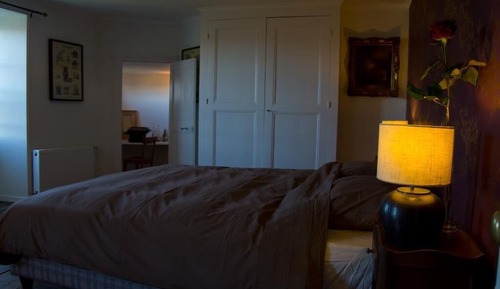 Junior Room (Ecrivain)