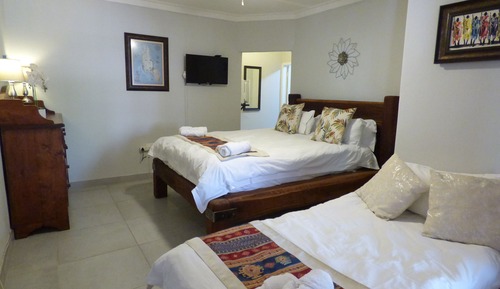 Family Room, Private Bathroom