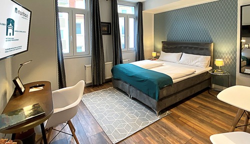 Deluxe Apartment with 2 Bedrooms