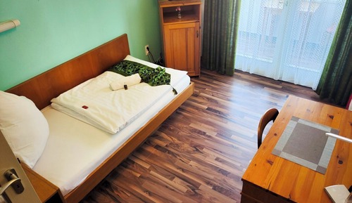 Economy Single Room