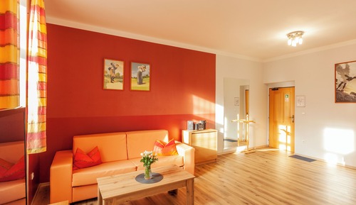 Deluxe Studio Suite
