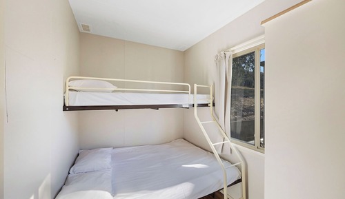 Economy Cabin - Sleeps 5 - Ensuite Cabin