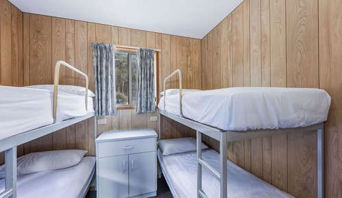 Standard Cabin - Sleeps 6
