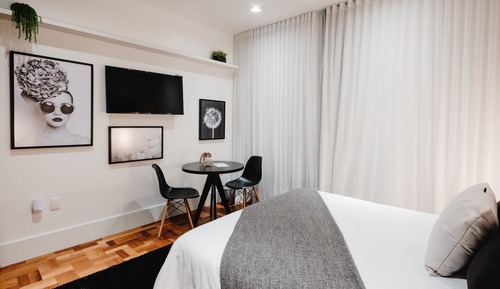 Suite 02