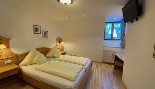 Basic Double Room
