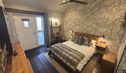 Standard Double Room, Private Bathroom (Room 2)