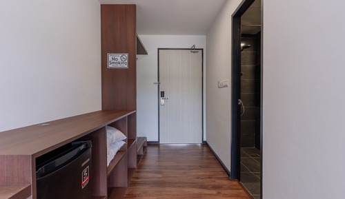 Deluxe Twin Room, 1 Twin Bed, Pool View