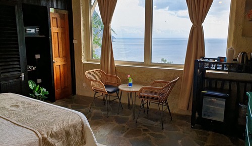Deluxe Room, 1 Queen Bed, Sea View