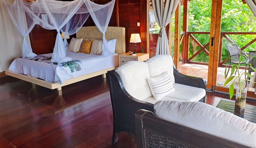 Deluxe Studio Suite, Multiple Beds, Balcony, Sea View