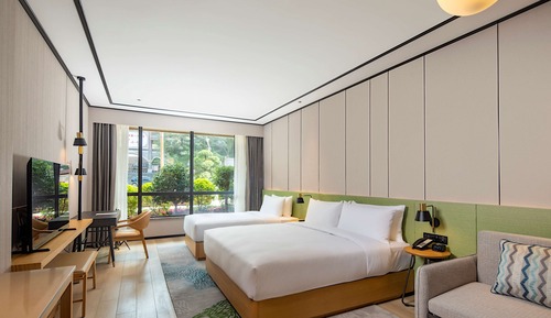 City Room, 2 Twin Beds, City View