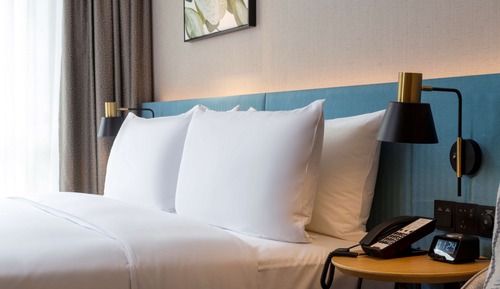 Signature Room, 1 King Bed, River View