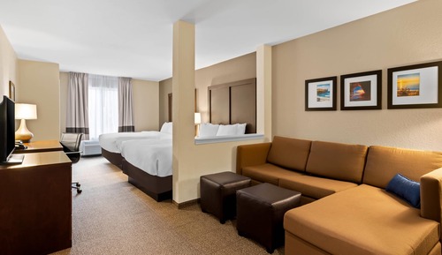 Suite, Multiple Beds, Non Smoking