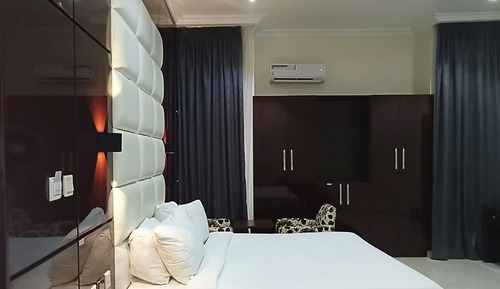Business Room