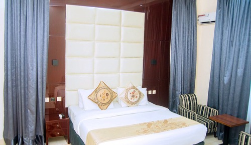Presidential Suite
