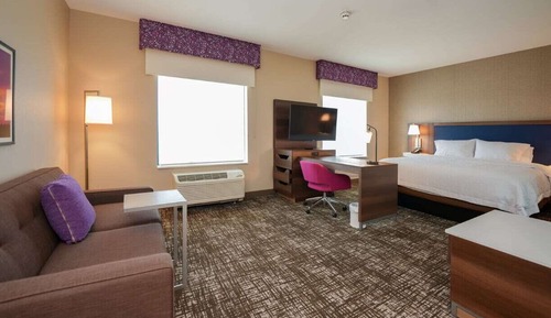 Suite, 1 King Bed, Non Smoking