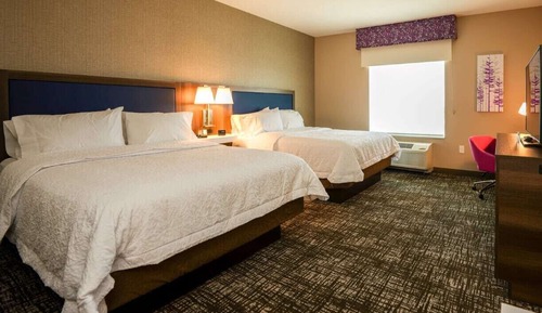 Room, 2 Queen Beds, Accessible, Bathtub