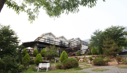 Basic Room, 1 Bedroom, Mountain View (4)