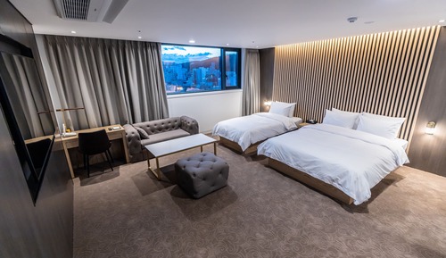 Ashton Suite